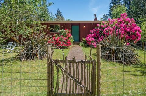 20324 87th Ave SW, Vashon, WA 98070