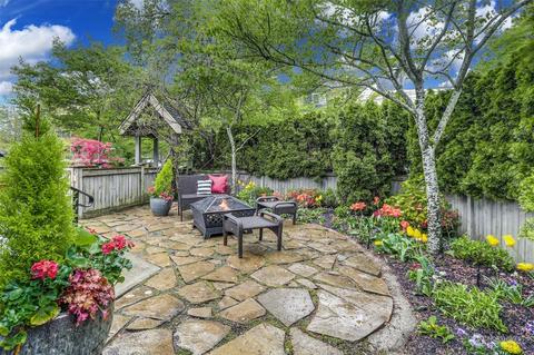1516 18th Ave, Seattle, WA 98122