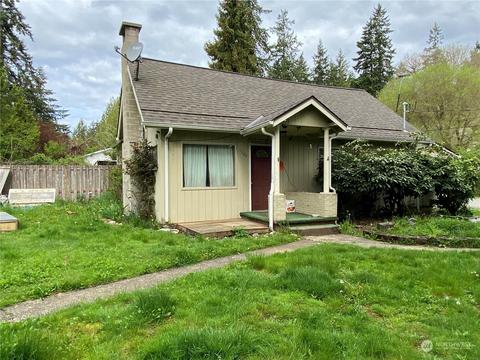 1205 S 7th St, Shelton, WA 98584