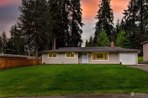 14106 Cascadian Way, Everett, WA 98208