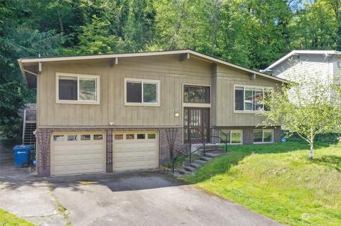 13835 17th Ave SW, Burien, WA 98166