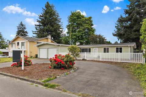 3327 S 255th St, Kent, WA 98032