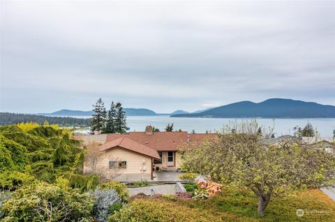 4302 Glasgow Way, Anacortes, WA 98221