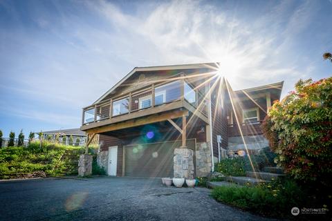 2145 Jensen St, Ferndale, WA 98248