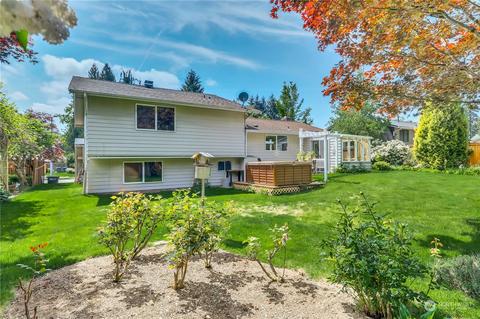 10542 NE 201st St, Bothell, WA 98011 photo 32