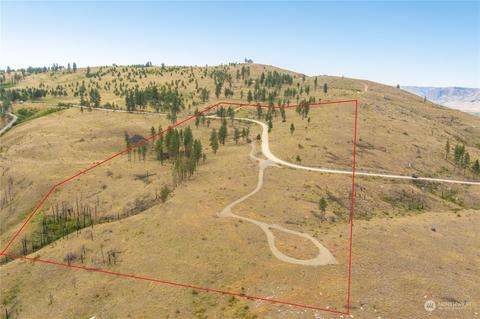 182 Harmony Heights Rd, Brewster, WA 98812
