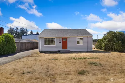 8505 33rd Ave S, Lakewood, WA 98499