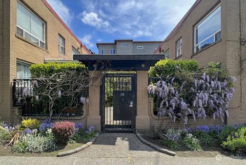 120 14th Ave #6, Seattle, WA 98122