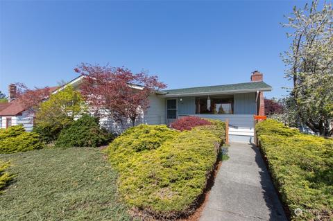 911 E 10th St, Port Angeles, WA 98362