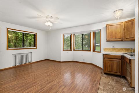 403 Leber St NE, Orting, WA 98360 photo 13