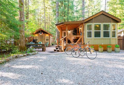 24 Goldrush Rd, Deming, WA 98244