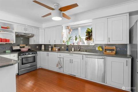 1815 Colby Ave, Everett, WA 98201 photo 8