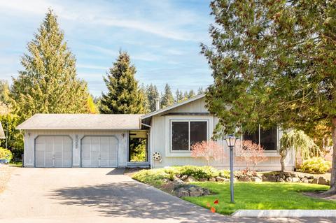 23725 Lake Dr E, Bothell, WA 98021