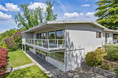751 Hazel Ave N, Kent, WA 98031