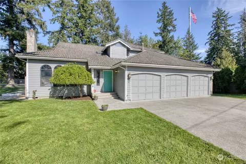9009 181st Ave E, Bonney Lake, WA 98391