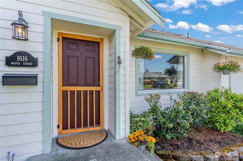 1616 Maple St, Sumner, WA 98390 photo 2
