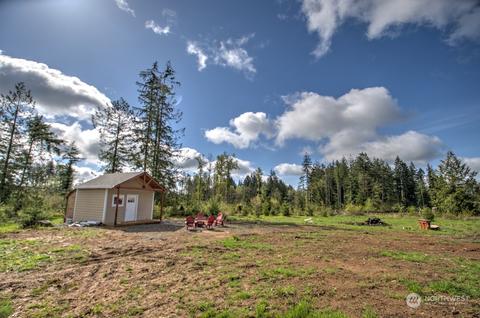 1036 Logan Hill Rd, Chehalis, WA 98532