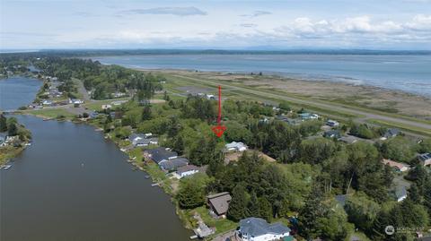 400 Lake View Loop NE, Ocean Shores, WA 98569