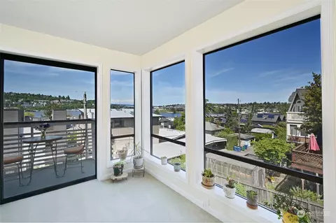 2327 Yale Ave E #I, Seattle, WA 98102
