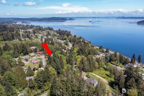 7933 SE Blakeview Dr, Port Orchard, WA 98366
