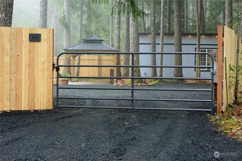 61 N Bass Pl, Hoodsport, WA 98548