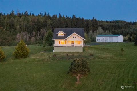 4088 Cooks Hill Rd, Centralia, WA 98531