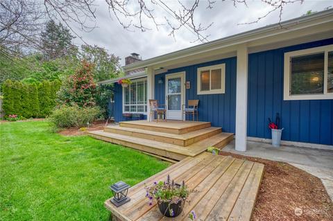 2231 Sunrise Dr, Point Roberts, WA 98281