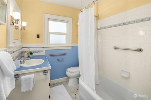 4229 Eastern Ave N, Seattle, WA 98103 photo 20