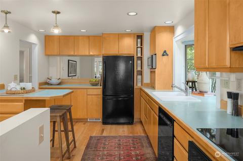 4229 Eastern Ave N, Seattle, WA 98103 photo 7