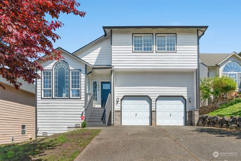 1208 S 35th St, Renton, WA 98055