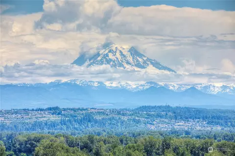 5421 124th Ave E, Edgewood, WA 98372