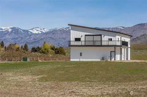 105 Perry Wright Ln, Manson, WA 98831