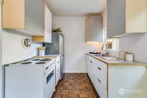 1501 E Spring St #9, Seattle, WA 98122 photo 5