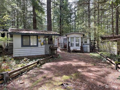 147 Chanterelle Dr, Deming, WA 98244