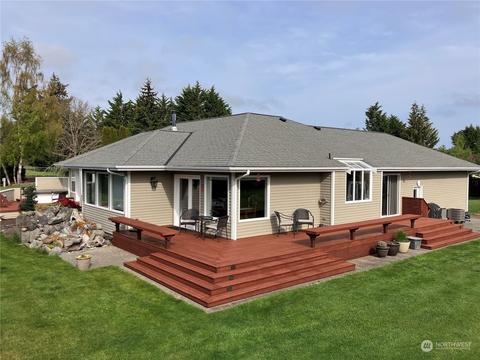 303 Falcon Rd, Sequim, WA 98382