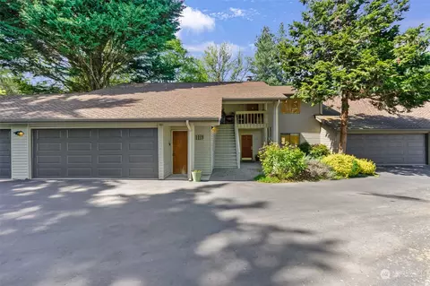 1101 Bellefield Park Ln #1107, Bellevue, WA 98004