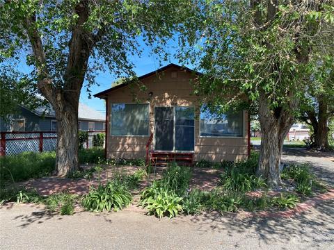 422 SE 5th Ave, Soap Lake, WA 98851