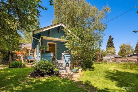 927 Mccormick St NE, Olympia, WA 98506