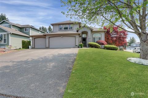 8904 180th St E, Puyallup, WA 98375