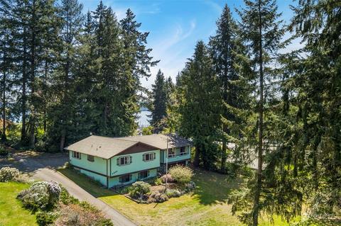 9900 Ogle Rd NW, Bremerton, WA 98311