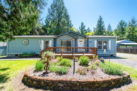 209 Riverview Dr, Castle Rock, WA 98611