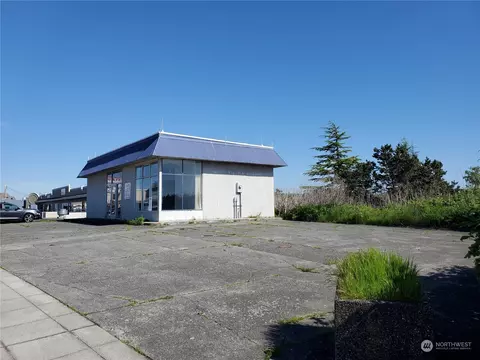 601 SE Pioneer Way, Oak Harbor, WA 98277