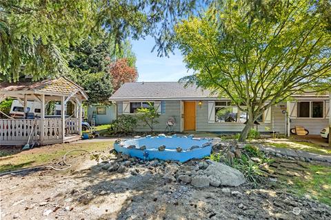 17016 Des Moines Memorial Dr, Burien, WA 98148