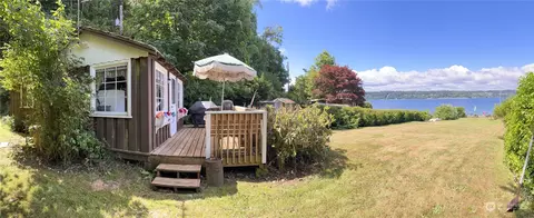 14016 SW Bates Rd, Vashon, WA 98070