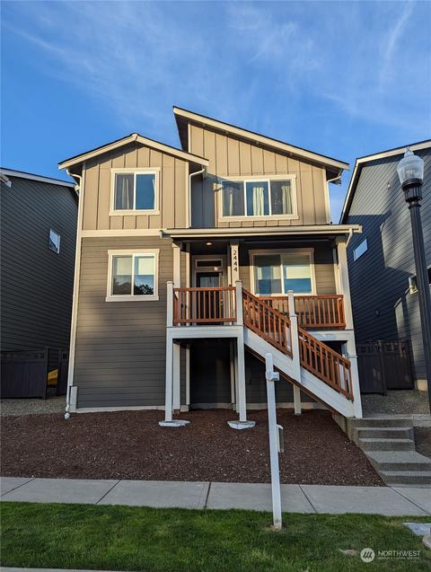 2444 Seringa Ave, Bremerton, WA 98310