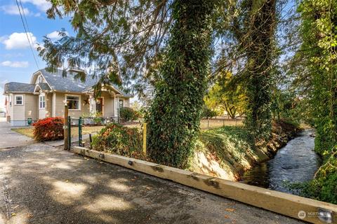 1674 Main St, Lynden, WA 98264