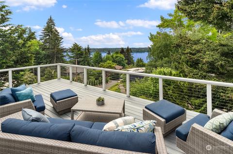3440 72nd Ave SE, Mercer Island, WA 98040