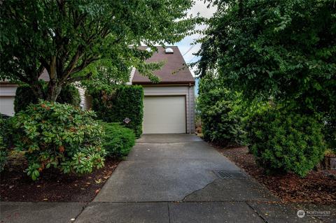 9730 Ashworth Ave N #1, Seattle, WA 98103