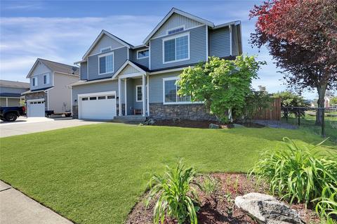 221 Elise Ln, Pacific, WA 98047