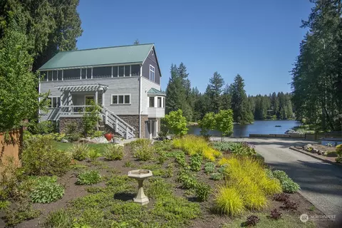 31329 NE 111th Pl, Carnation, WA 98014